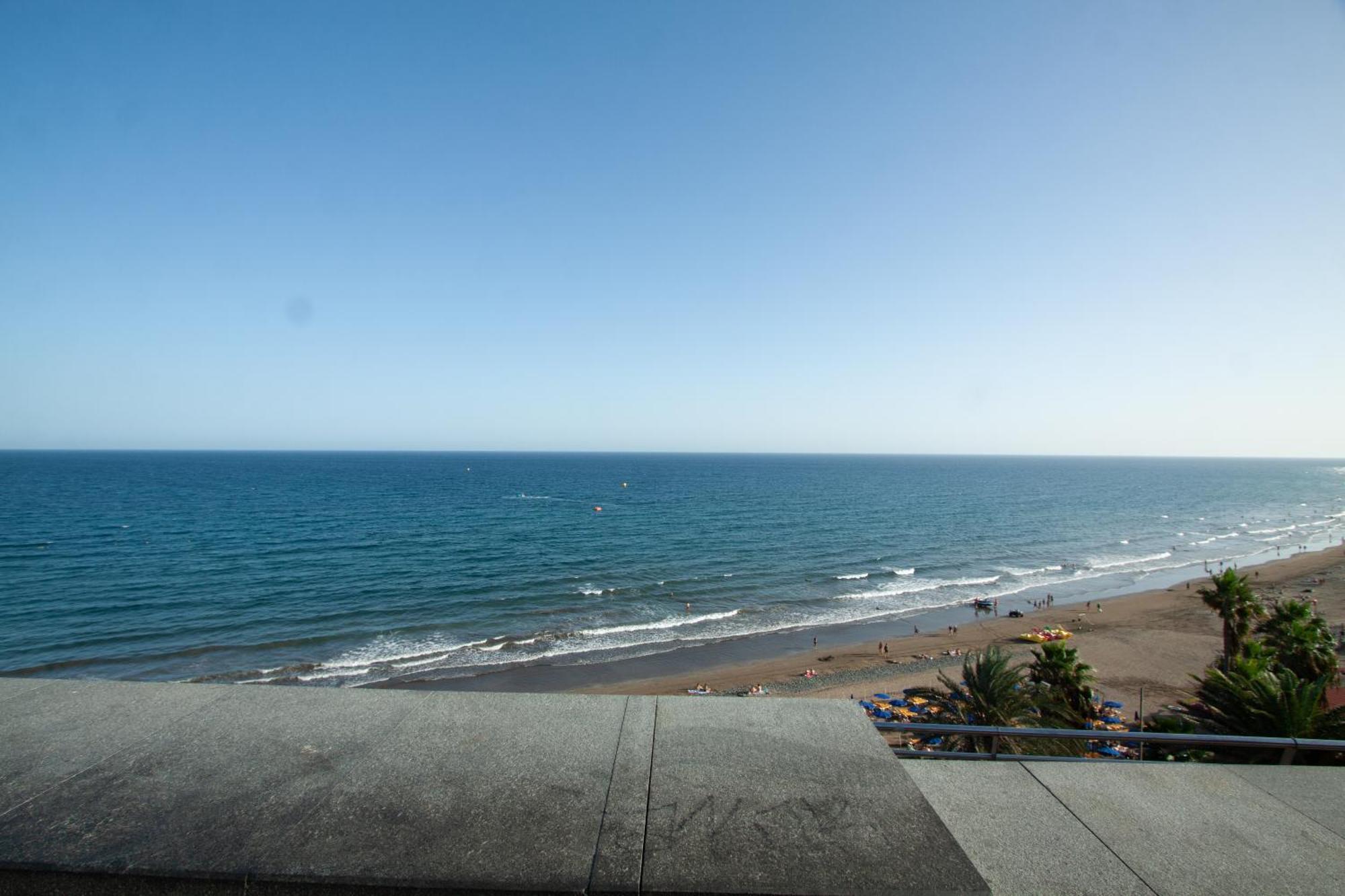 Apartamento Con Terraza Y Piscina En Playa Del Ing Playa del Ingles  Exterior photo