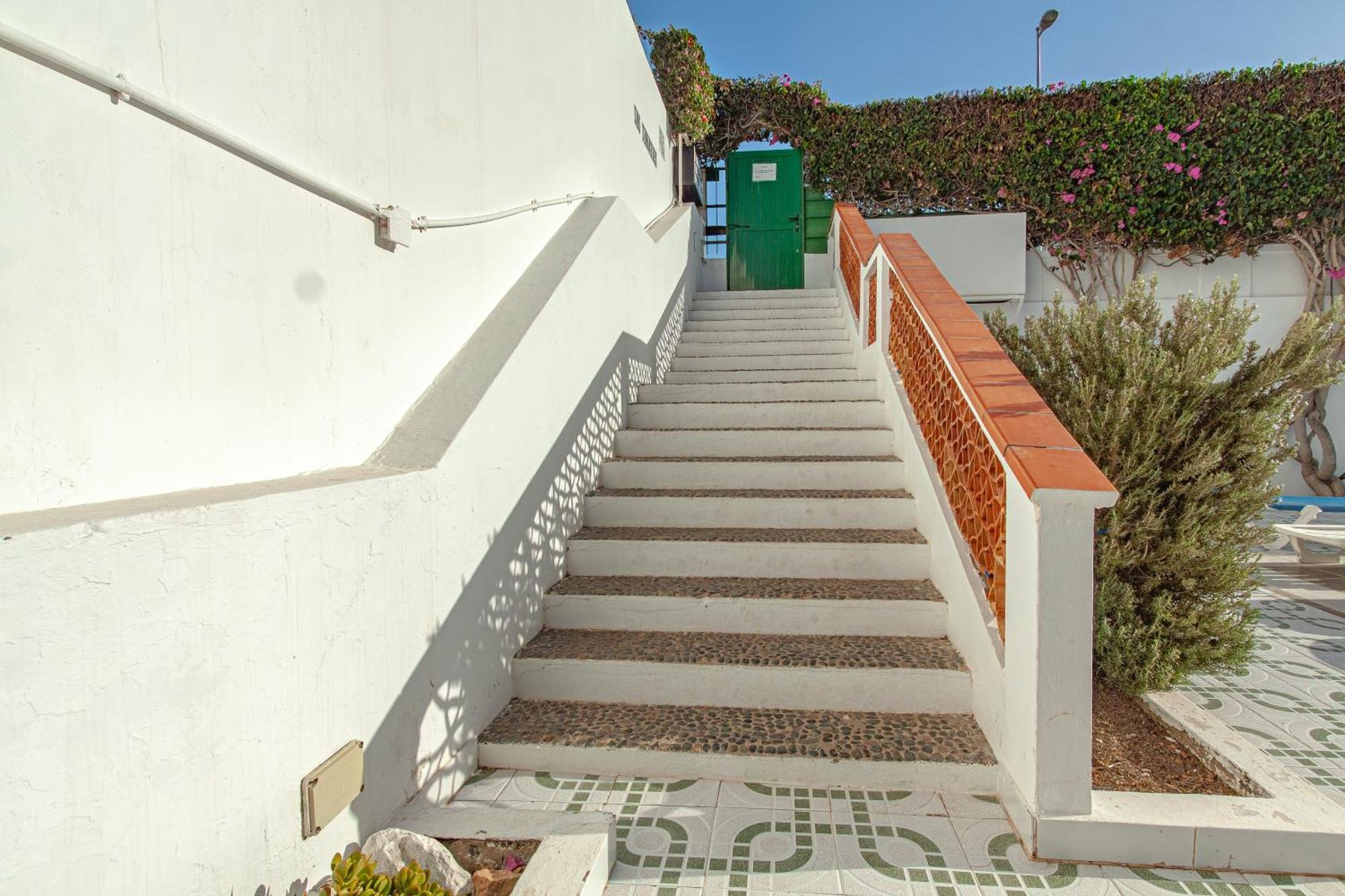 Apartamento Con Terraza Y Piscina En Playa Del Ing Playa del Ingles  Exterior photo